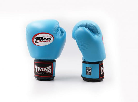 Twins BGVL-3 Boxhandschuhe – Hellblau